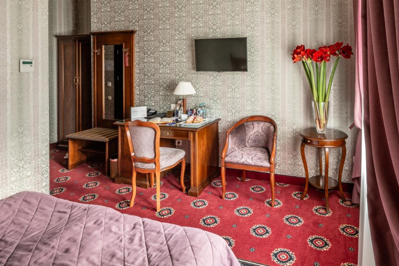 Atlas Deluxe Hotel Lwów
