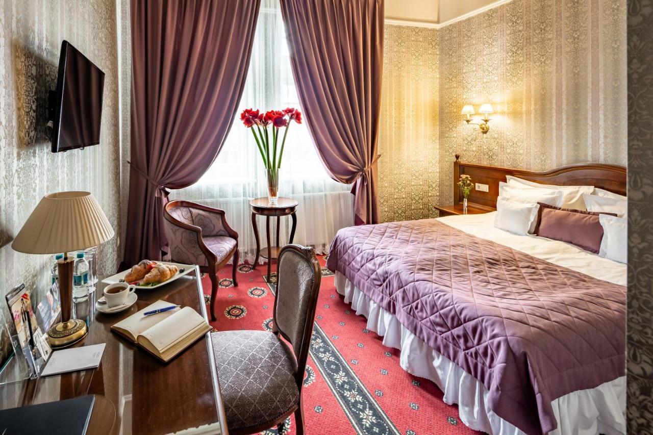 Atlas Deluxe 4* Lwów